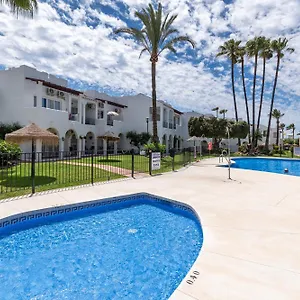 https://renovated-apartment-on-beachside-with-pool.es-andalucia.com